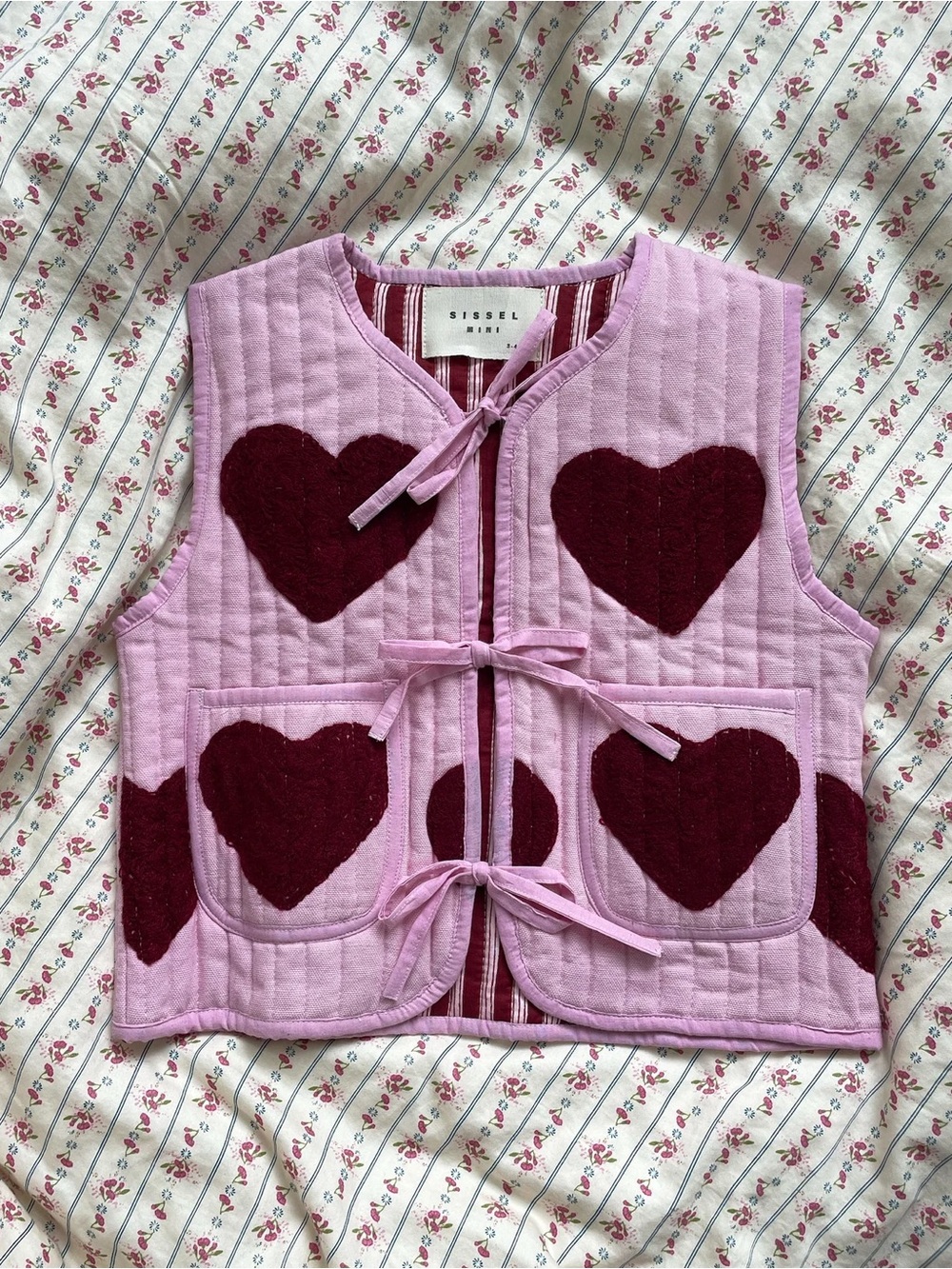 NWT SISSEL EDELBO HONEY MINI VEST BURGUNDY HEARTS